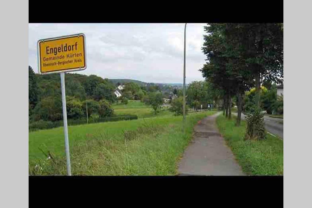Ferienwohnung Und Monteurwohnung Matthies Naehe Koeln 30Km Kürten Esterno foto